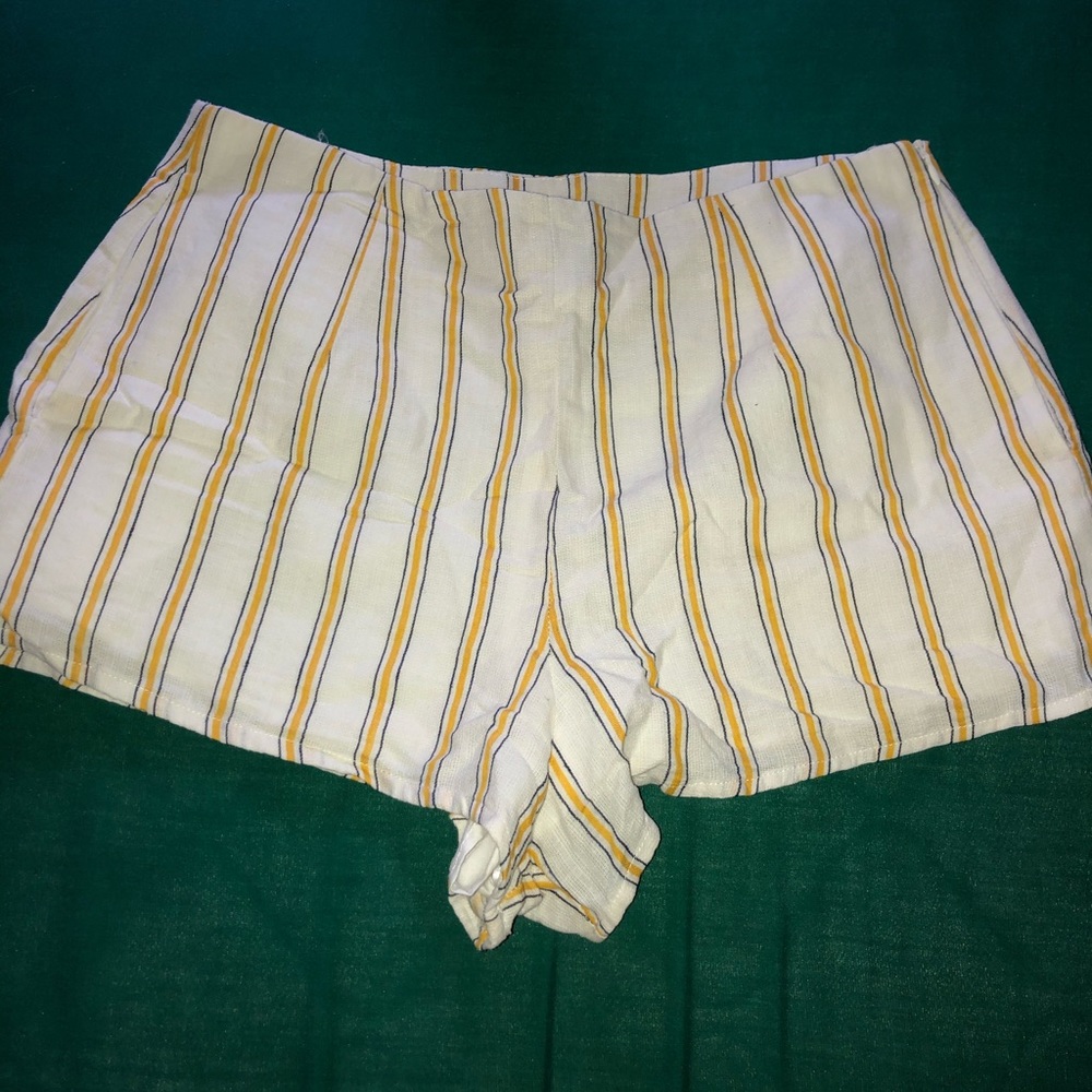 NWT Yellow Stripped Shorts